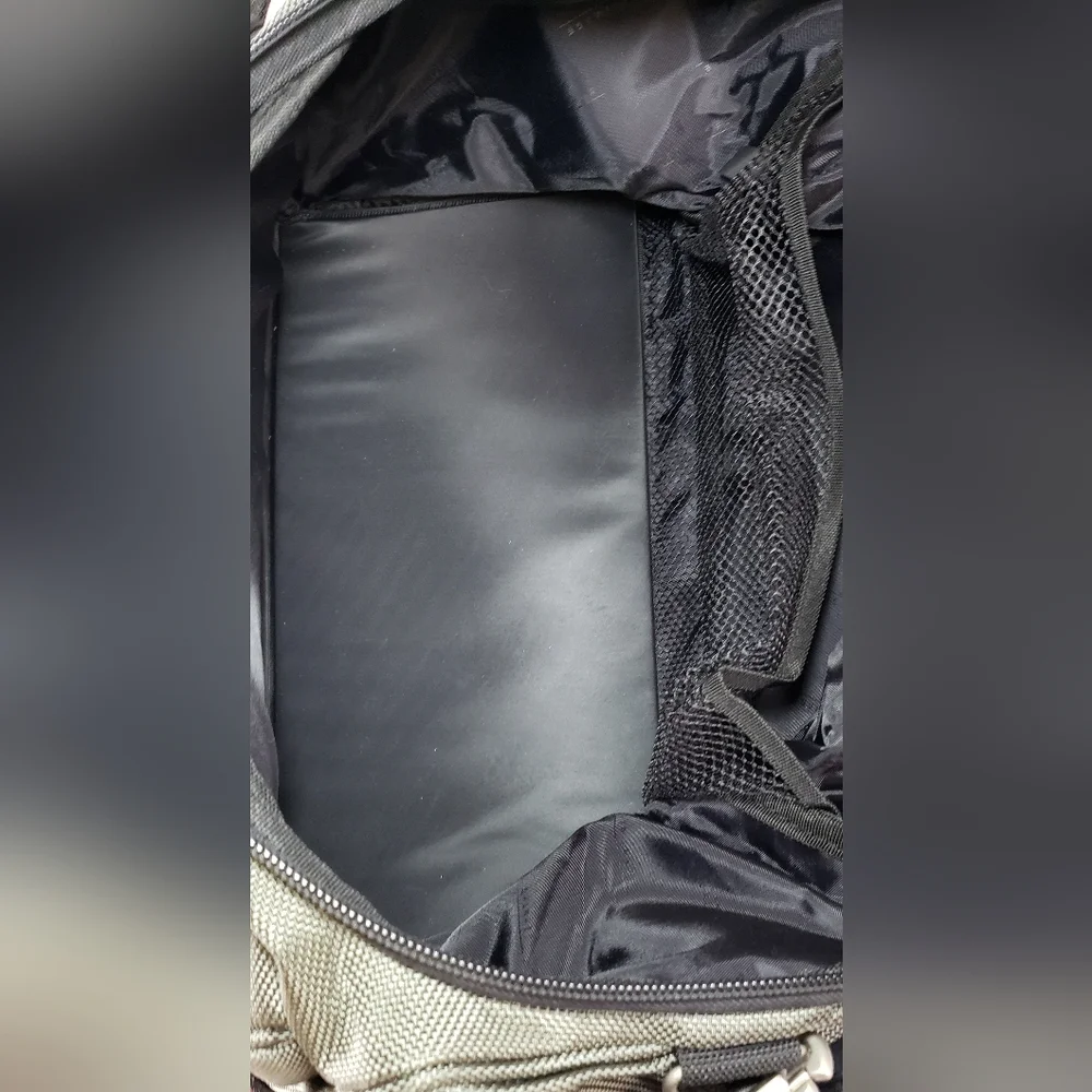Sharper Image Olive Green Travel Bag Weekender